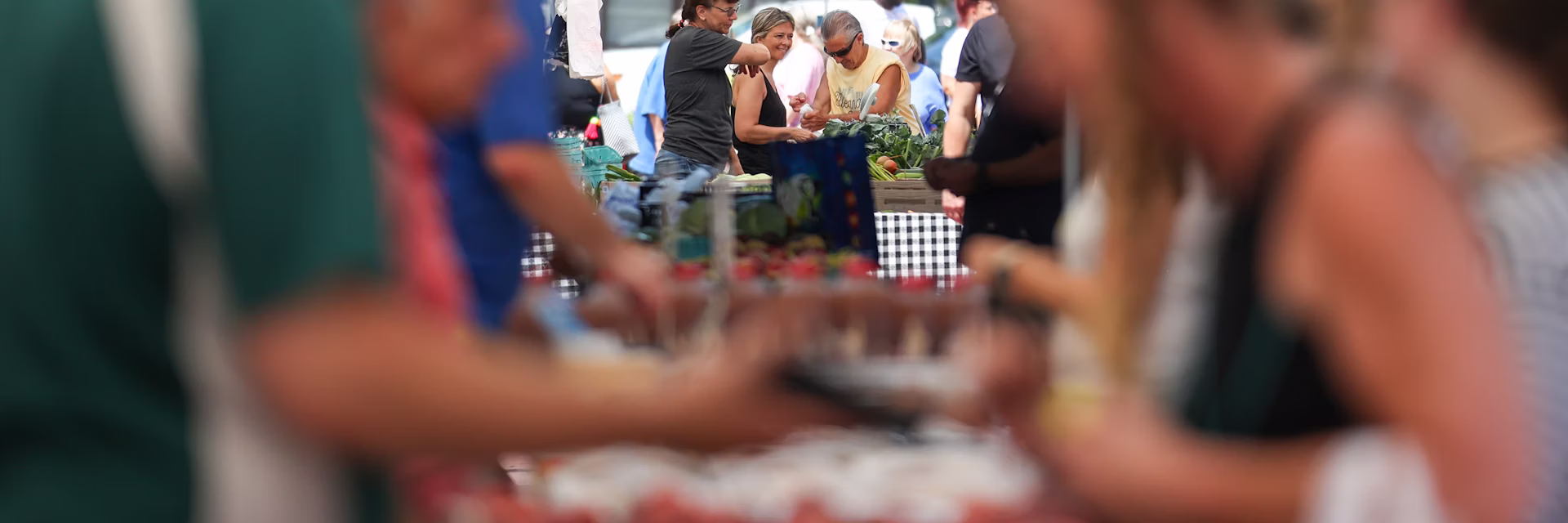 Who shops at farmers markets in the US?