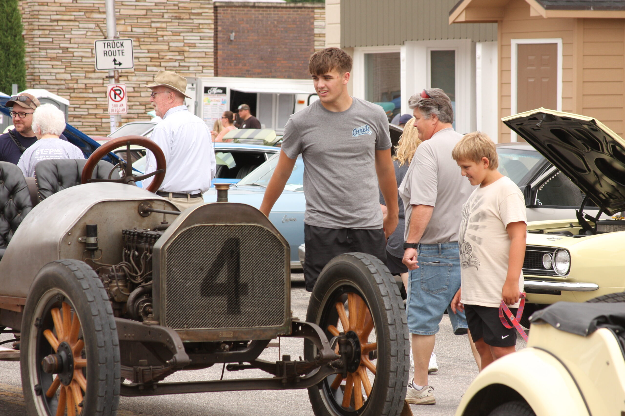 Moundridge brings residents together with annual event