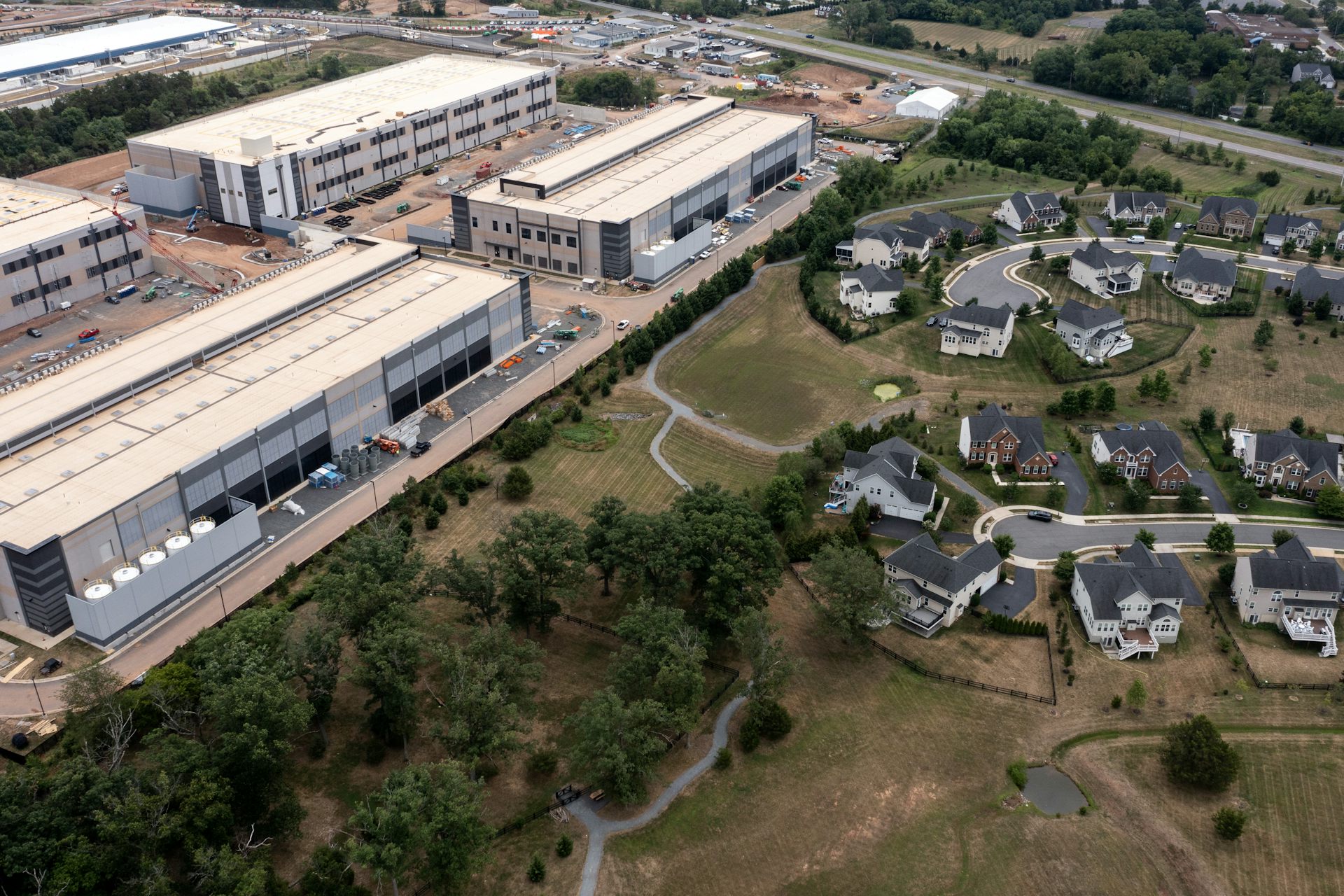 5 ways data centers endanger their local communities and the country as a whole