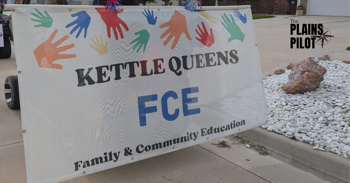 Kettle Queens visit Kansas landmarks